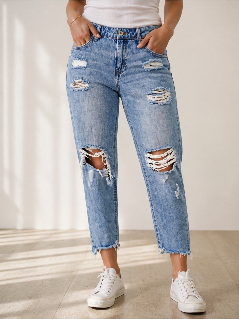 A’2nd Distressed Boyfriend Jeans